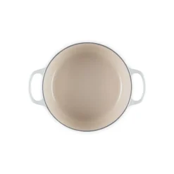 Cocotte de hierro fundido, 24 cm, color merengue - Le Creuset