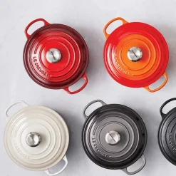 Cocotte de hierro fundido, 24 cm, color merengue - Le Creuset