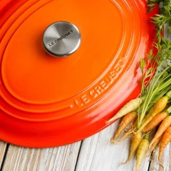 Cocotte de hierro fundido, 27 cm, color volcánico - Le Creuset