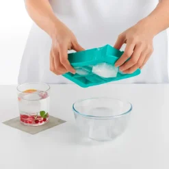 Cubitera de silicona platino con tapa , 8 cubitos - Lékué