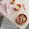 Juego de 2 cucharas para bebés de silicona, color coral y amarillo - Ekobo