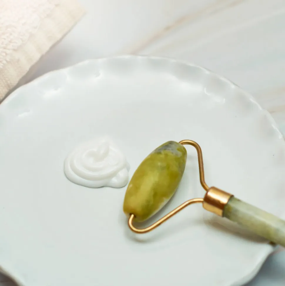 Rodillo masajeador facial de jade verde - Zen Arome